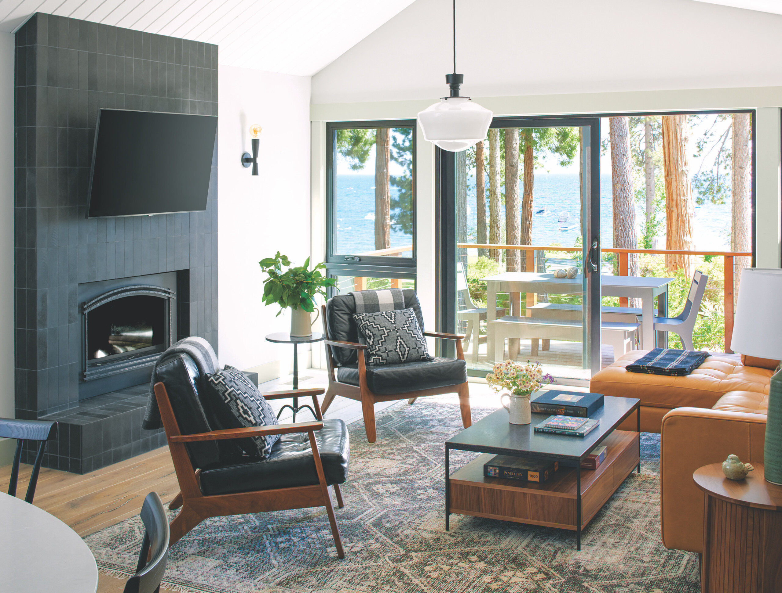 A Lake Tahoe Redo that Emphasizes a Northwestern Feel - Mountain Living