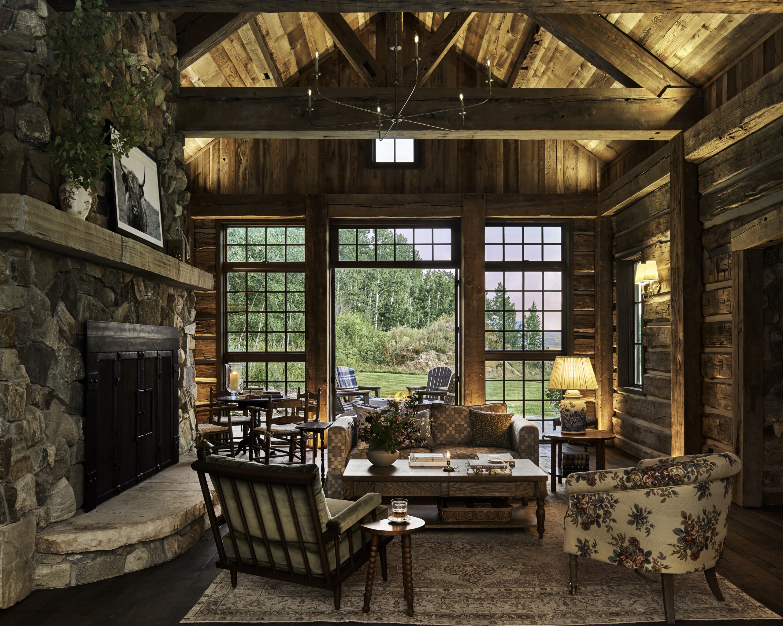 Vertical Arts Macgray 08 19 25 Living Dusk 160mb